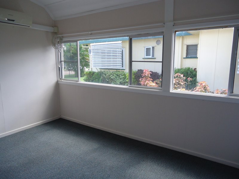 Photo - 10 Rae Street, Ayr QLD 4807 - Image 4