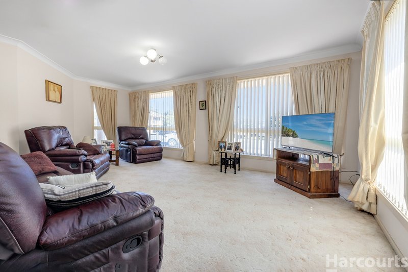 Photo - 10 Rafferty Crescent, South West Rocks NSW 2431 - Image 2