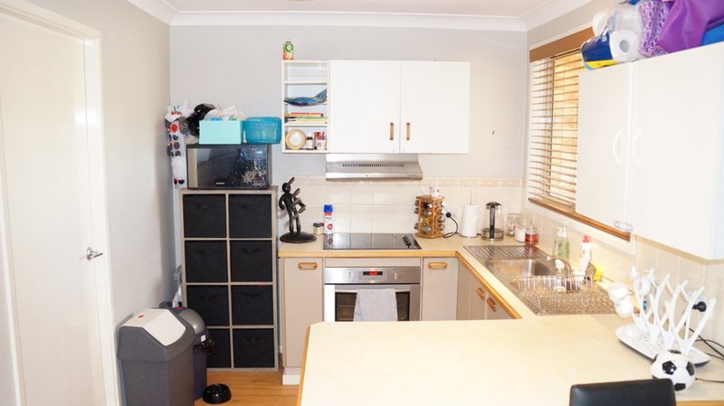 Photo - 10 Raglan Street, Hill Top NSW 2575 - Image 2