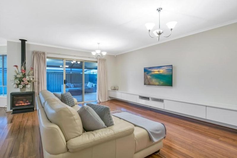 Photo - 10 Railway Court, Walkley Heights SA 5098 - Image 2