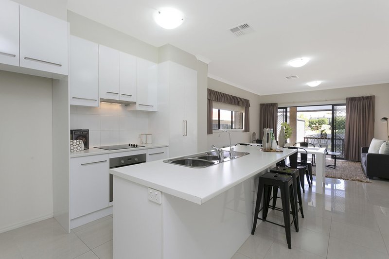 Photo - 10 Ramsgate Avenue, Modbury Heights SA 5092 - Image 2