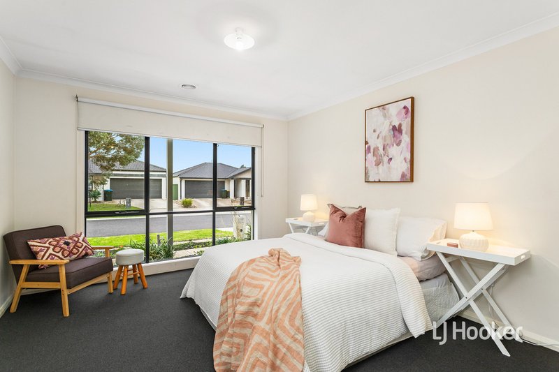 Photo - 10 Rathgar Mews, Wyndham Vale VIC 3024 - Image 7