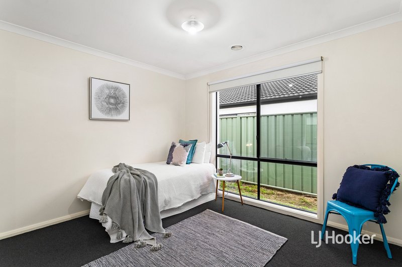 Photo - 10 Rathgar Mews, Wyndham Vale VIC 3024 - Image 10