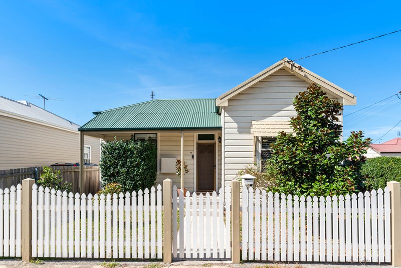 10 Rawson Street, Mayfield NSW 2304