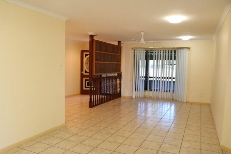 Photo - 10 Raymond Court, Walkerston QLD 4751 - Image 5