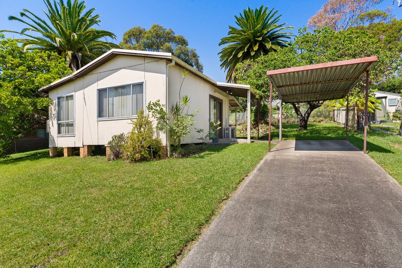 Photo - 10 Rays Road, Bateau Bay NSW 2261 - Image 1