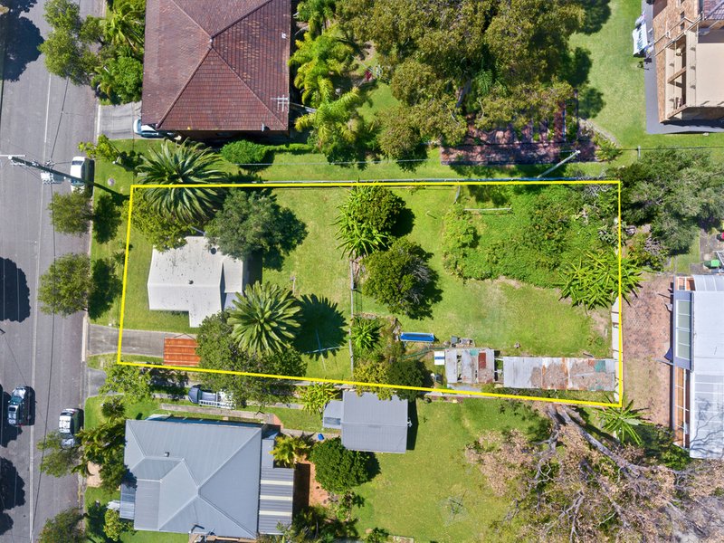 Photo - 10 Rays Road, Bateau Bay NSW 2261 - Image 4