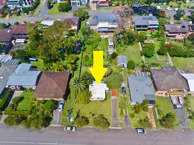 Photo - 10 Rays Road, Bateau Bay NSW 2261 - Image 6