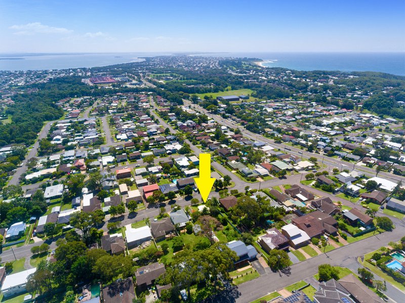 Photo - 10 Rays Road, Bateau Bay NSW 2261 - Image 9