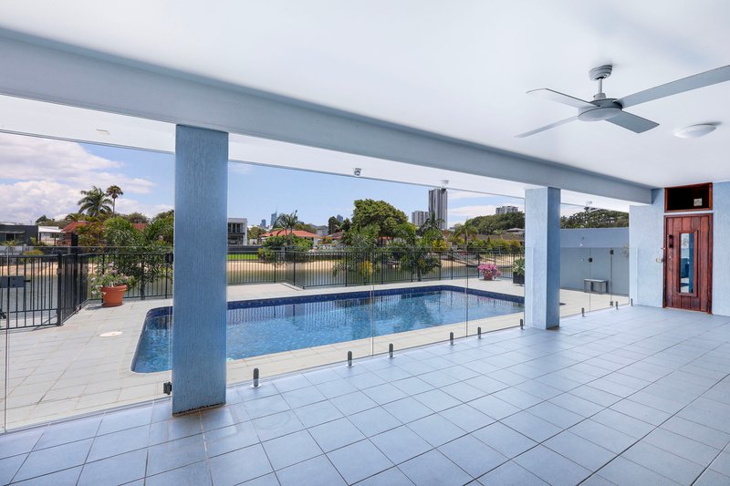 Photo - 10 Rebecca Court, Broadbeach Waters QLD 4218 - Image 21