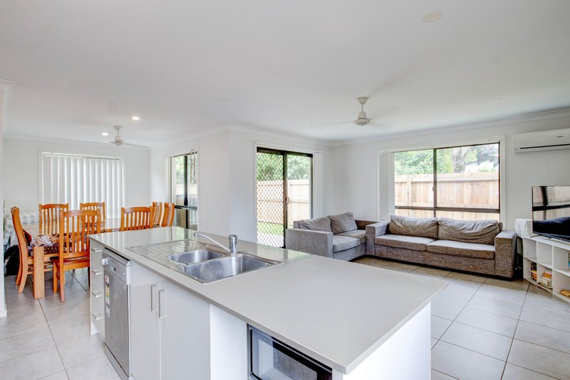 Photo - 10 Reef Close, Mission Beach QLD 4852 - Image 3