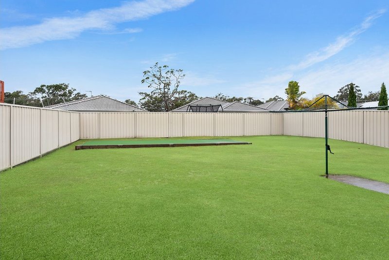 Photo - 10 Regatta Way, Summerland Point NSW 2259 - Image 7