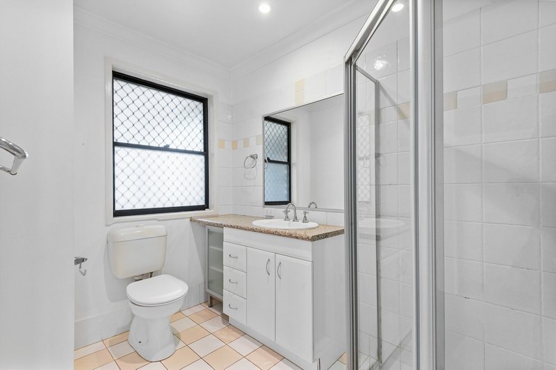 Photo - 10 Regent Close, Taigum QLD 4018 - Image 10