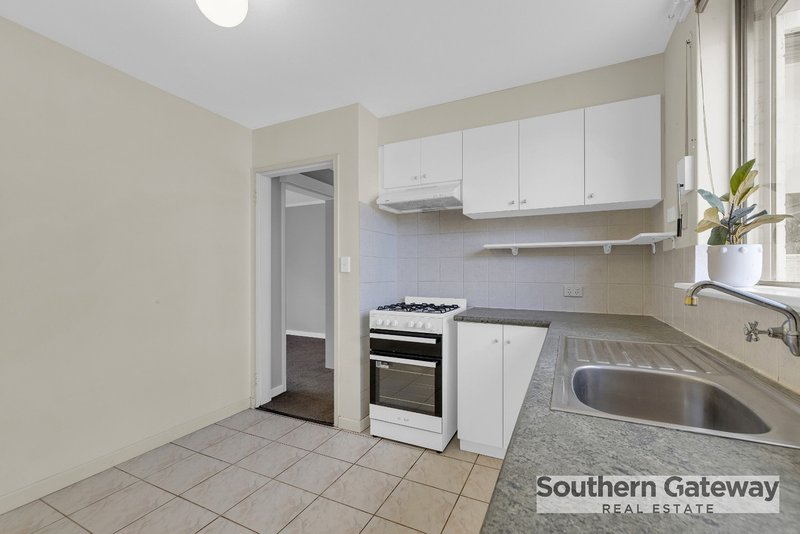 Photo - 10 Reilly Street, Orelia WA 6167 - Image 6