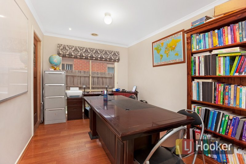 Photo - 10 Rendell Place, Hampton Park VIC 3976 - Image 14