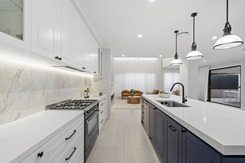 Photo - 10 Renniks Street, Sunnybank QLD 4109 - Image 10