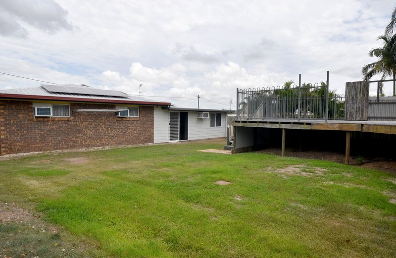 Photo - 10 Resolute Street, Clinton QLD 4680 - Image 17