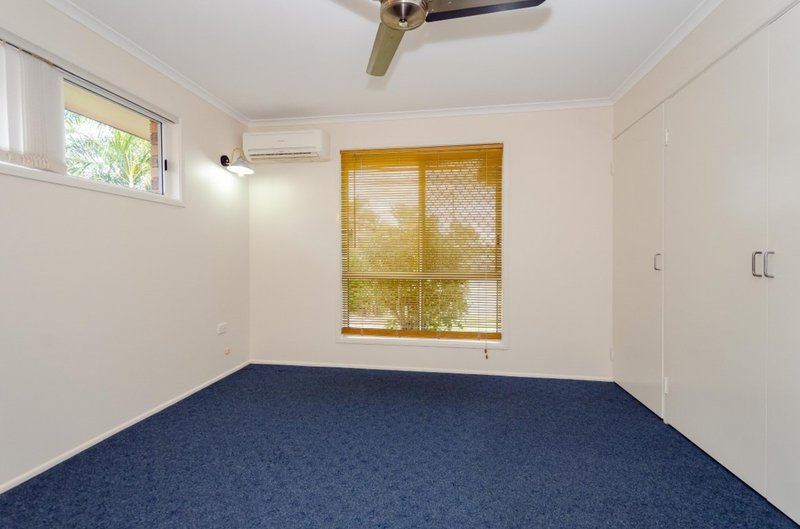 Photo - 10 Resolute Street, Clinton QLD 4680 - Image 2