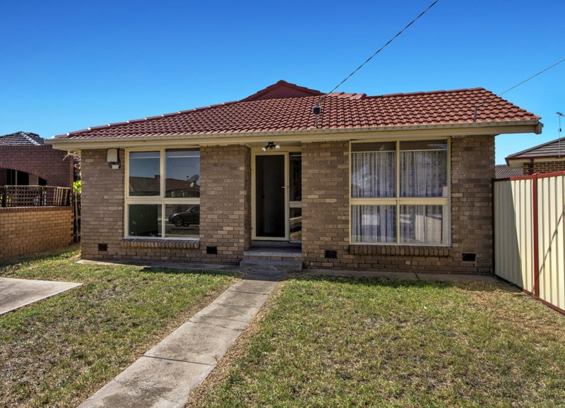 10 Revell Cresent , St Albans VIC 3021