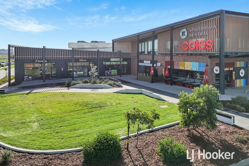 Photo - 10 Rhumerie Close, Clyde North VIC 3978 - Image 17