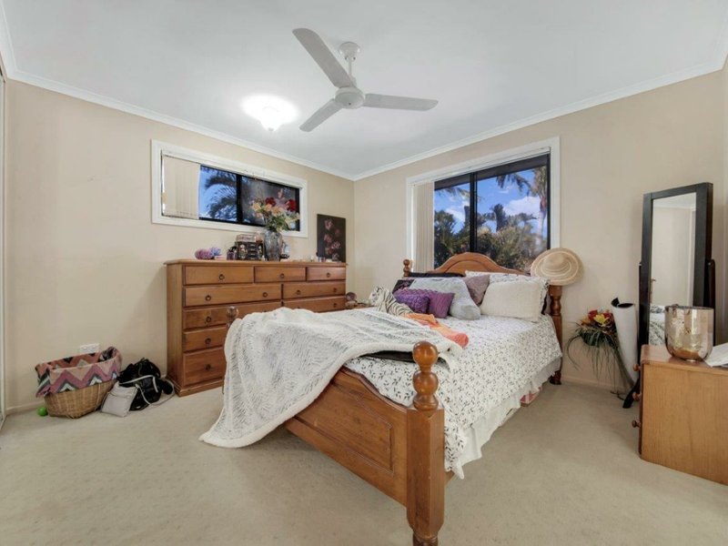 Photo - 10 Ridge Close, Tannum Sands QLD 4680 - Image 6