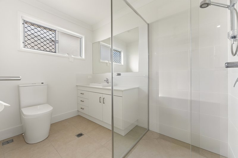 Photo - 10 Riverina Court, Nerang QLD 4211 - Image 10