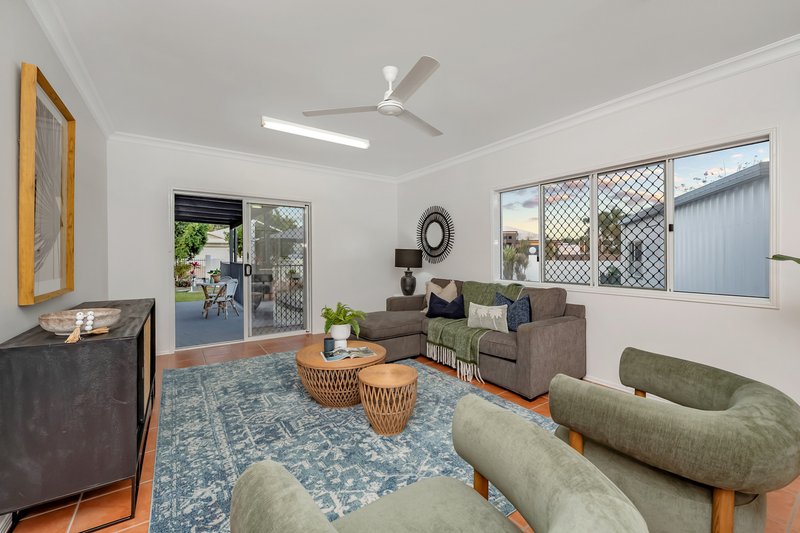 Photo - 10 Riviera Circuit, Kirwan QLD 4817 - Image 5