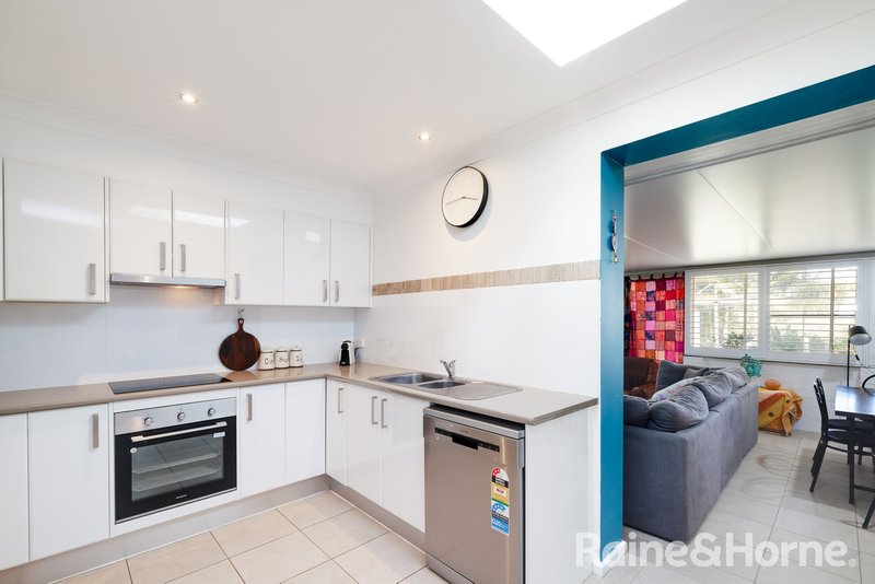 Photo - 10 Robert Crescent, Lemon Tree Passage NSW 2319 - Image 6