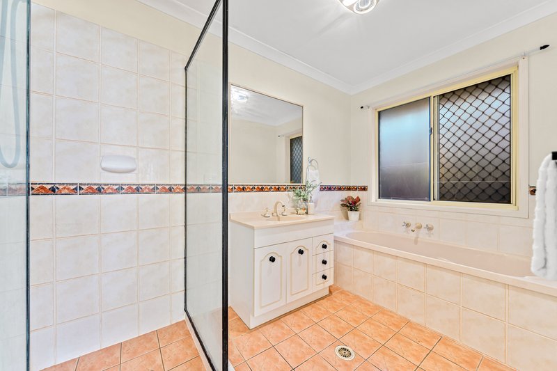 Photo - 10 Robinson Crescent, Runcorn QLD 4113 - Image 18