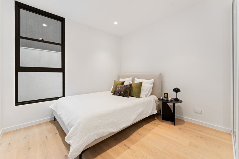 Photo - 10 Robinsville Cres , Thirroul NSW 2515 - Image 21