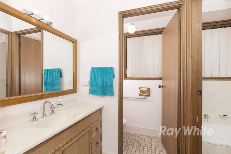 Photo - 10 Rockdale Close, Kilaben Bay NSW 2283 - Image 7