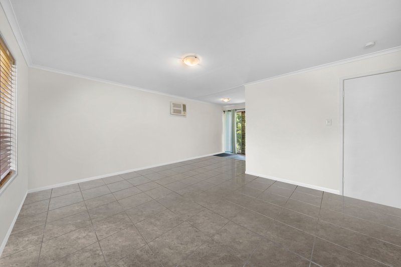 Photo - 10 Rogers Avenue, Beenleigh QLD 4207 - Image 4