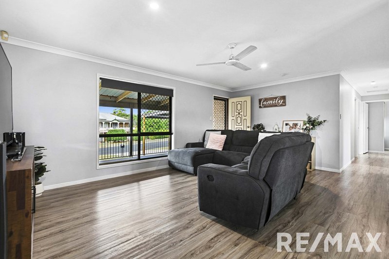 Photo - 10 Romeck Crescent, Urraween QLD 4655 - Image 3