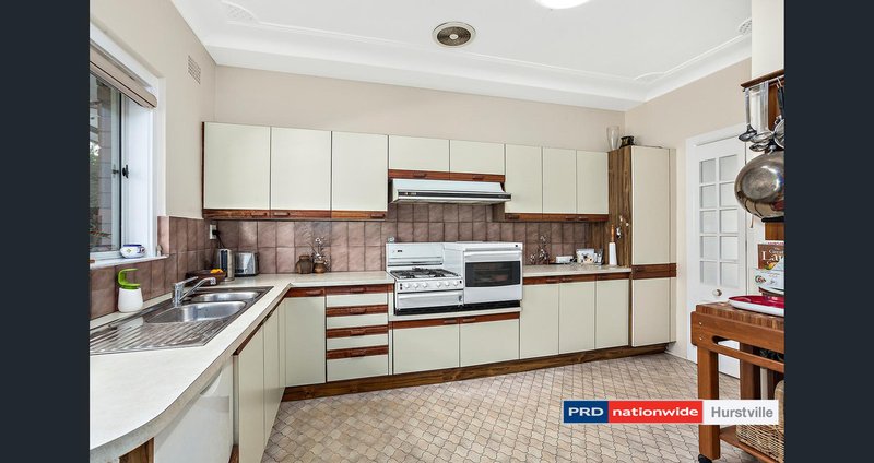 Photo - 10 Rosebank Crescent, Hurstville NSW 2220 - Image 4