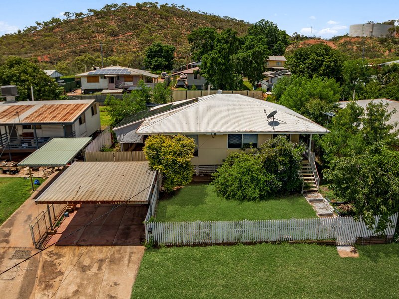 Photo - 10 Rosella Avenue, Townview QLD 4825 - Image 1