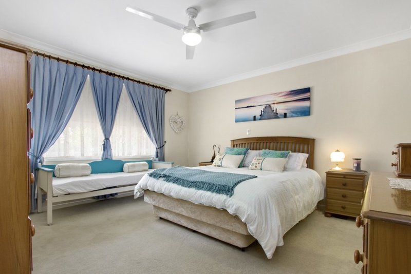 Photo - 10 Ross Avenue, Narrawallee NSW 2539 - Image 12