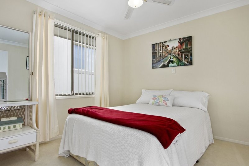 Photo - 10 Ross Avenue, Narrawallee NSW 2539 - Image 14