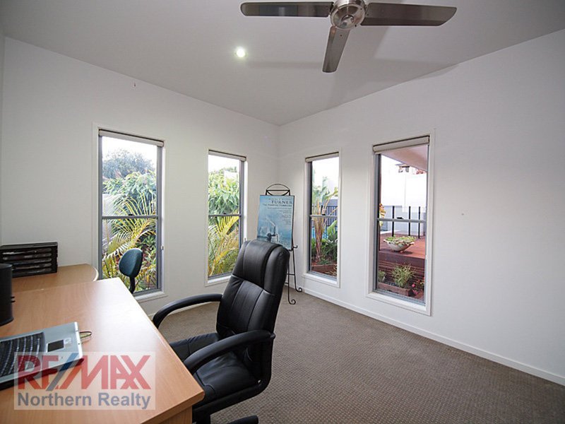 Photo - 10 Roundelay Court, Eatons Hill QLD 4037 - Image 22