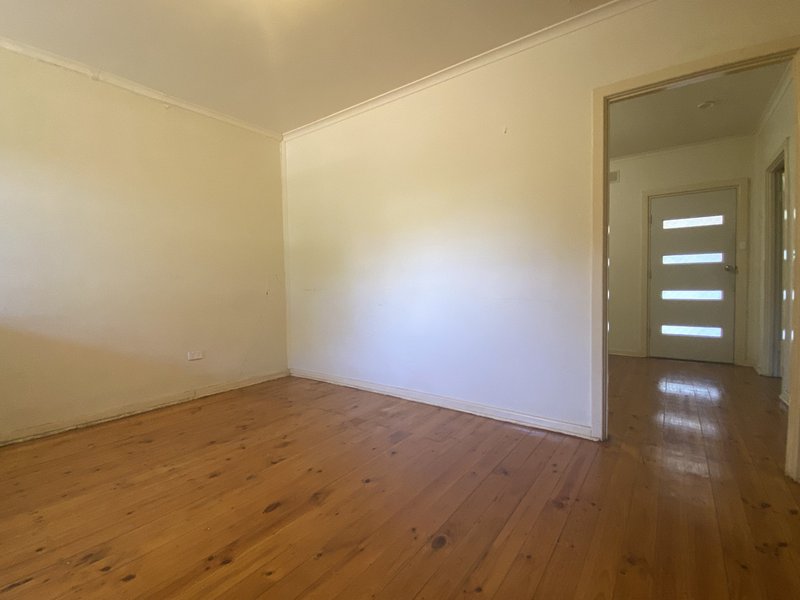 Photo - 10 Rowe Street, Davoren Park SA 5113 - Image 8