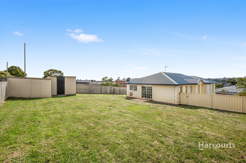 Photo - 10 Rowena Court, Devonport TAS 7310 - Image 12