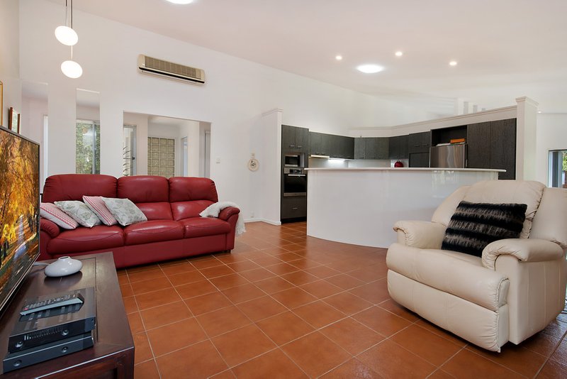 Photo - 10 Royal Drive, Buderim QLD 4556 - Image 4