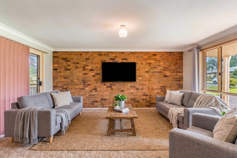 Photo - 10 Rubiton Street, Wollongbar NSW 2477 - Image 5