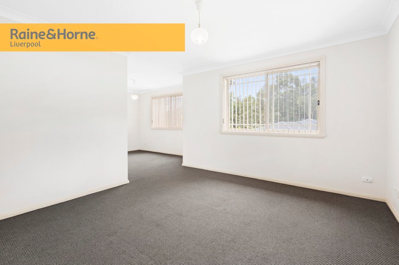Photo - 10 Rudd Close, Casula NSW 2170 - Image 2