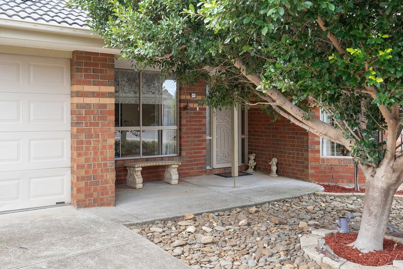 Photo - 10 Ruddick Place, Darley VIC 3340 - Image 3