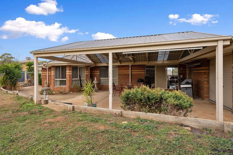 Photo - 10 Ruddick Place, Darley VIC 3340 - Image 24