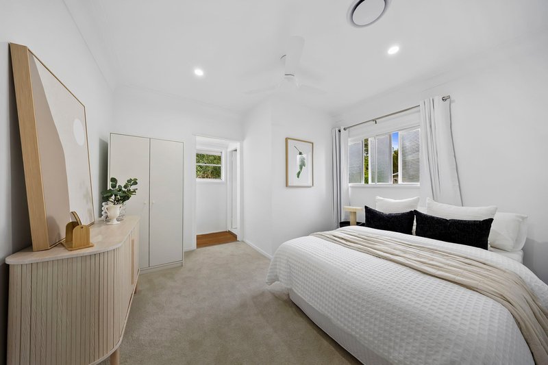 Photo - 10 Runic Street, Bardon QLD 4065 - Image 8