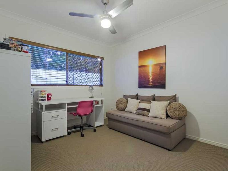 Photo - 10 Rustyplum Court, Reedy Creek QLD 4227 - Image 15