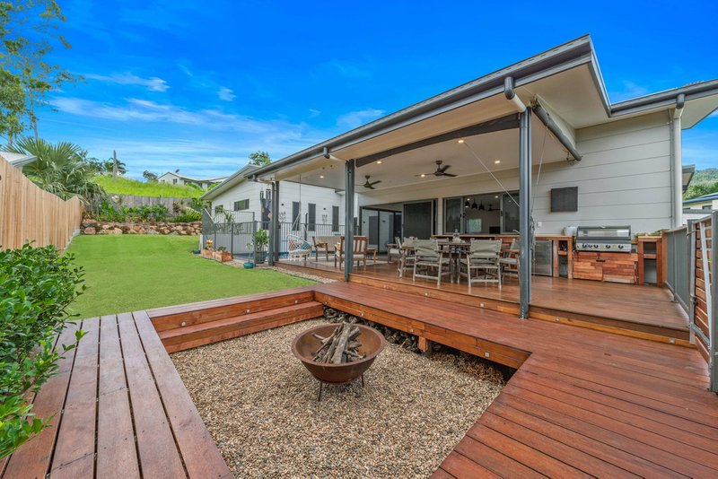 10 Ryben Court, Cannonvale QLD 4802