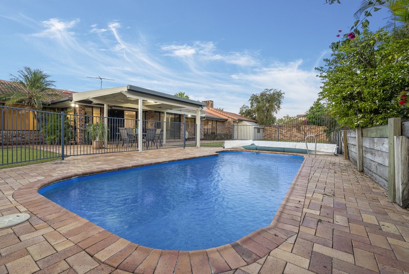 Photo - 10 Saint Andrews Court, Albany Creek QLD 4035 - Image 8