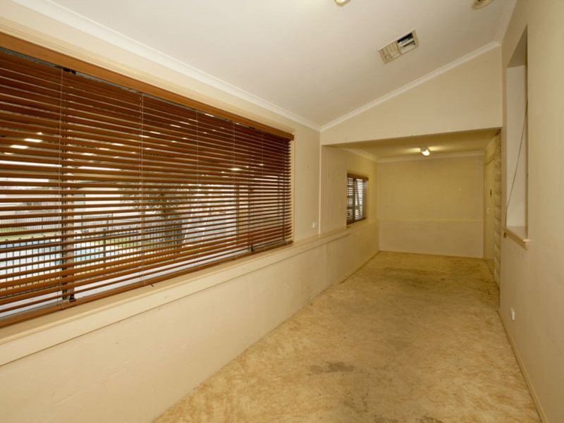 Photo - 10 Salmon Street, Wagga Wagga NSW 2650 - Image 4